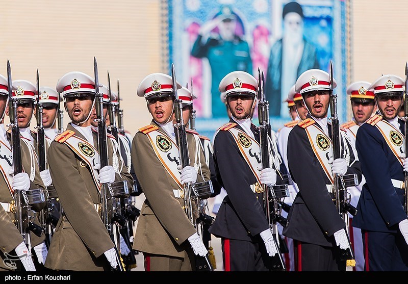 دیدار فرمانده ارتش پاکستان با سرلشکر باقری