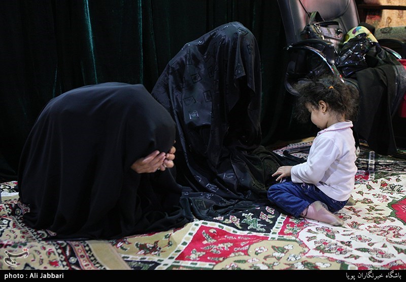 وداع با پیکر شهید مدافع حرم مهدی موحدنیا