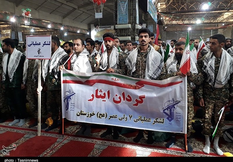 جشن بزرگ پیروزی مقاومت در اهواز با حضور بسیجیان
