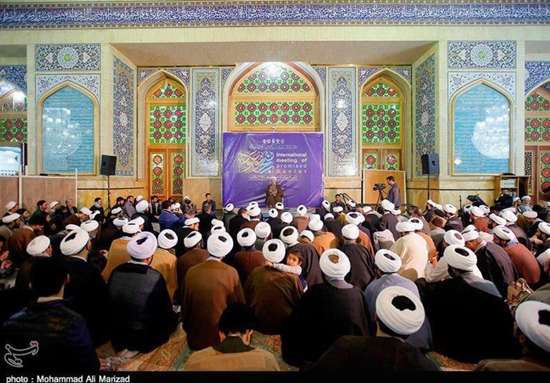 همایش منجی موعود در مسجد جمکران 
