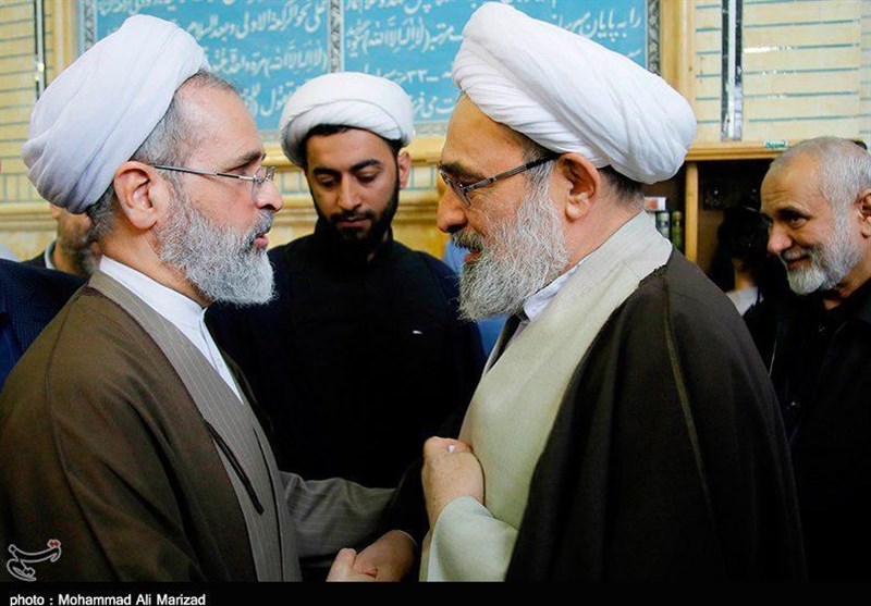 همایش منجی موعود در مسجد جمکران