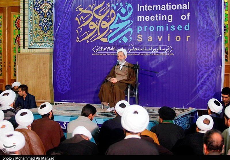 همایش منجی موعود در مسجد جمکران