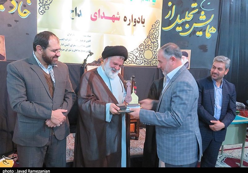 همایش تجلیل از خادمین عاشورایی در دامغان