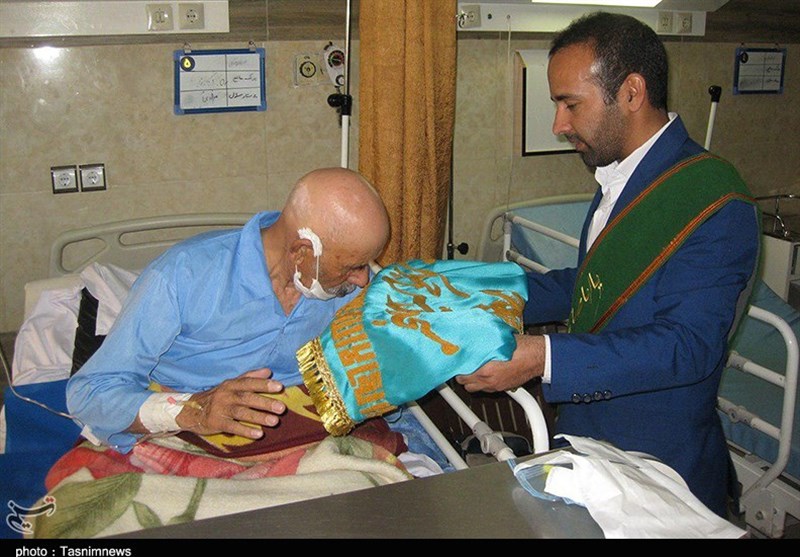 دیدار خادمان مسجد مقدس جمکران با بیماران بیمارستان افضلی پور کرمان