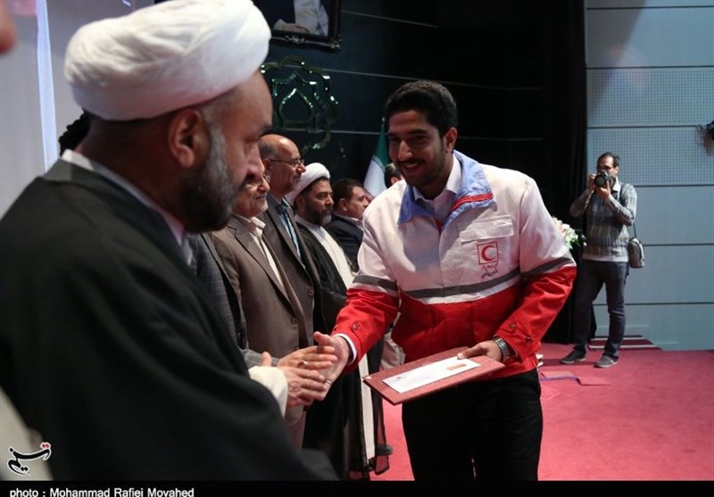 همایش شکرانه امدادگران هلال احمر
