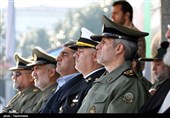 تحویل‌ ناو موشک انداز سپر به نیروی دریای ارتش توسط وزارت دفاع