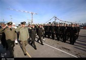 تحویل‌ ناو موشک انداز سپر به نیروی دریای ارتش توسط وزارت دفاع