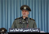 تحویل‌ ناو موشک انداز سپر به نیروی دریای ارتش توسط وزارت دفاع