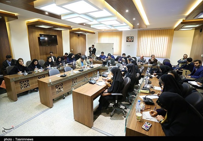 نشست‌خبری رئیس کمیسیون آموزش مجلس در تسنیم اصفهان
