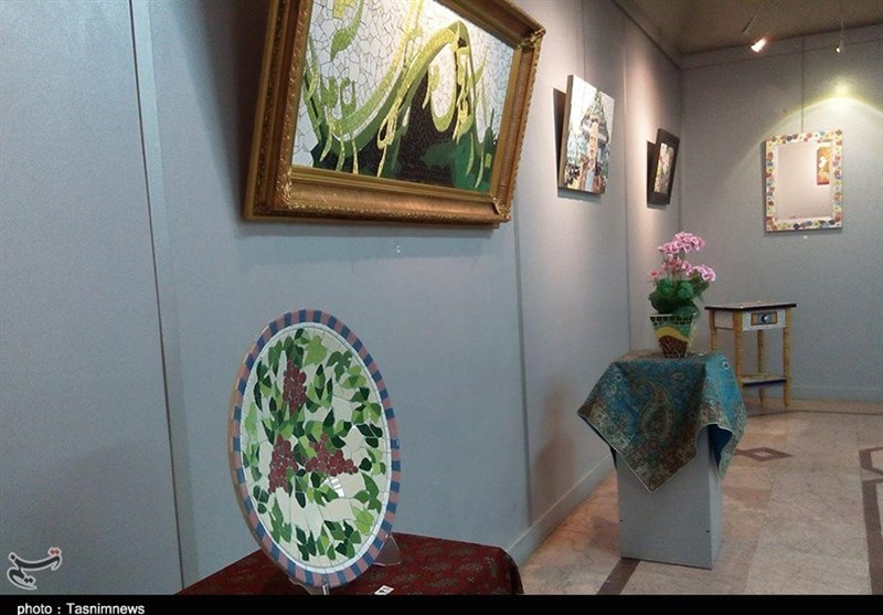 نمایشگاه معرق کاشی در رشت