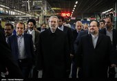 بازدید علی لاریجانی رئیس مجلس شورای اسلامی از خط تولید محصولات شرکت ایران خودرو