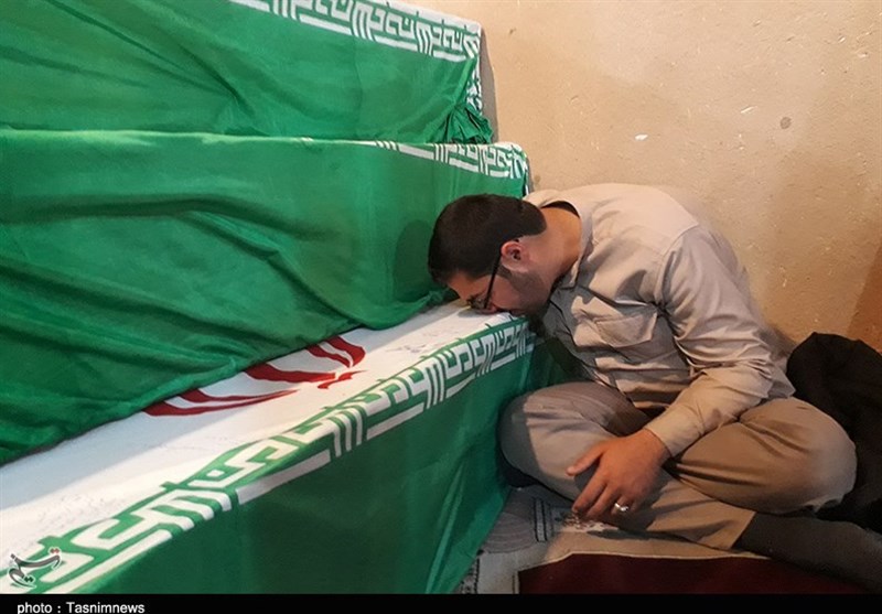 استقبال از 55 شهید تازه تفحص شده دفاع مقدس در معراج شهدای اهواز