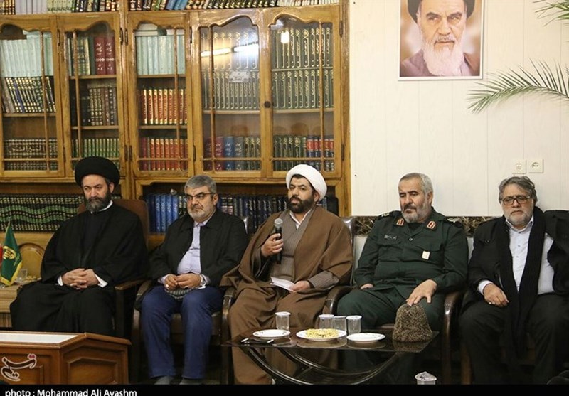 دیدار اعضای ستاد پشتیبانی جبهه مقاومت در استان اردبیل با آیت الله سید حسن عاملی