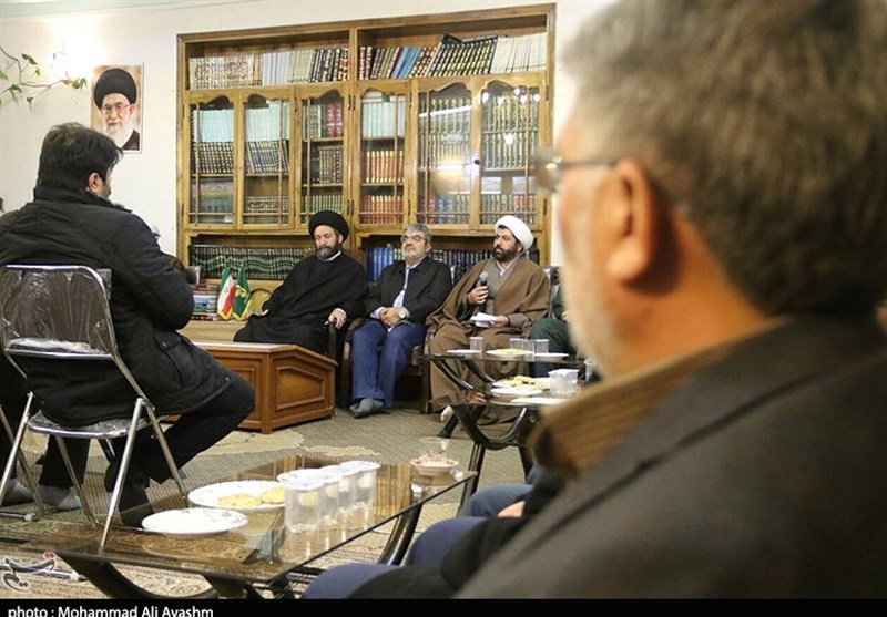 دیدار اعضای ستاد پشتیبانی جبهه مقاومت در استان اردبیل با آیت الله سید حسن عاملی