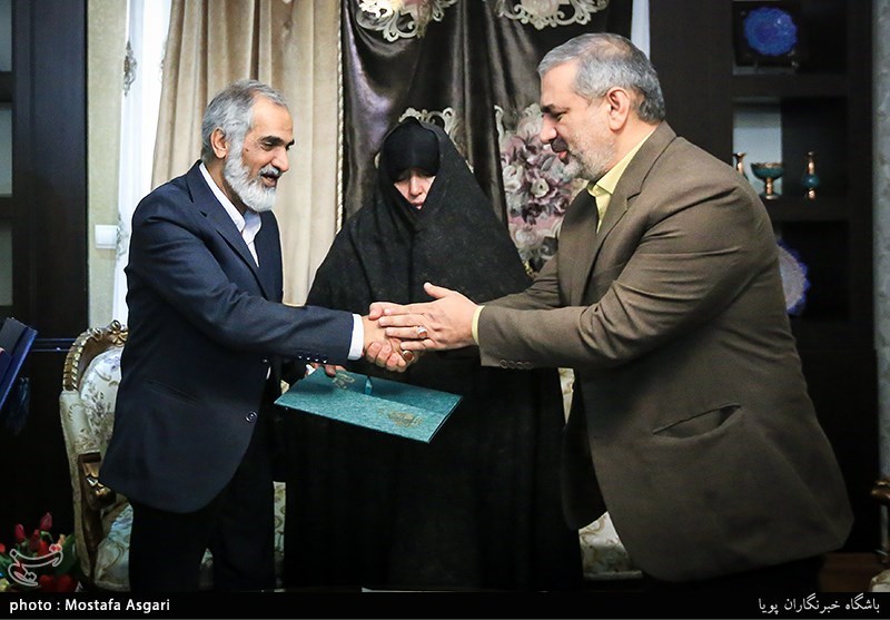 دیدار با خانواده شهید مدافع حرم حسین معز غلامی