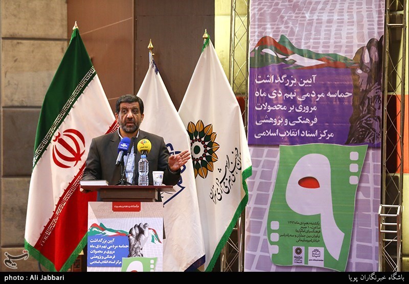 ضرغامی: دشمن در حال بهره‌برداری سیاسی از مطالبه بحق معترضان است