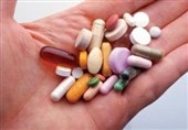 فروش دارو با ارز بیش از 4200 تومان تخلف است