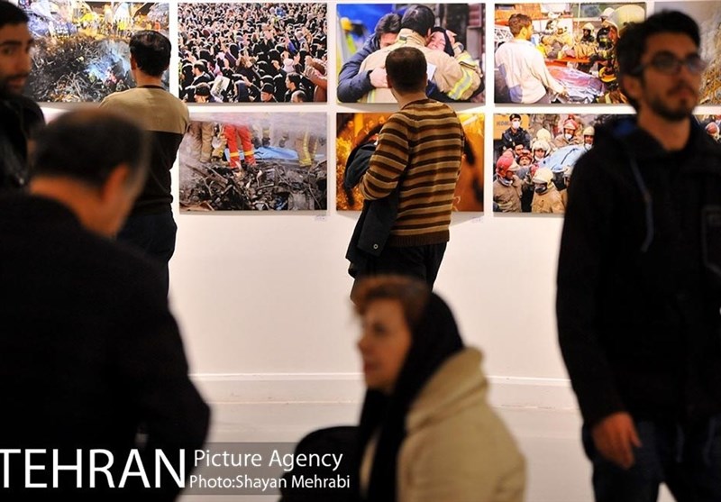 نمایشگاه عکس «استاده‌ام چو شمع»