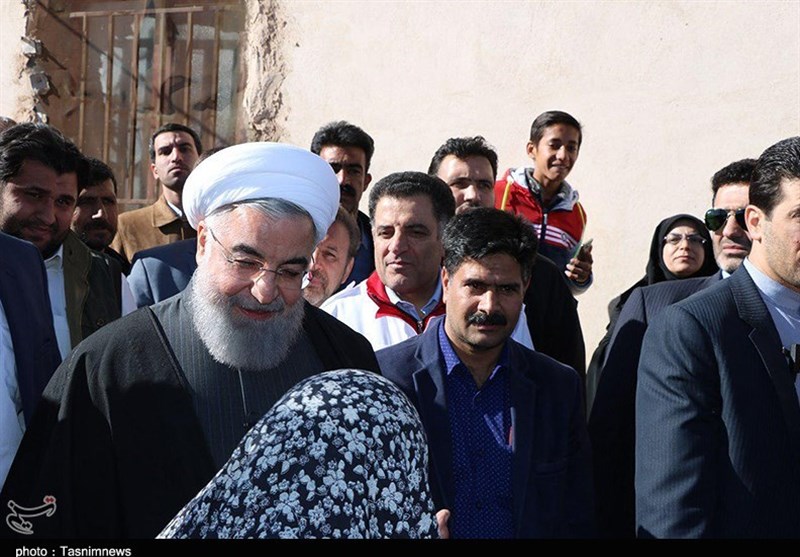 بازدید رئیس جمهور از مناطق زلزله‌زده هجدک 