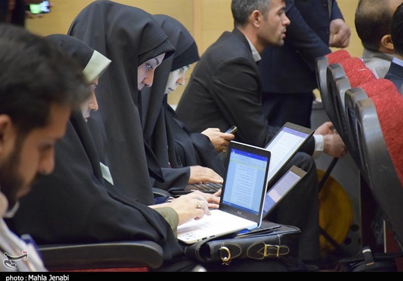 نشست خبری رئیس جمهور در کرمان