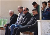 عباسی: مشکی‌پوشان که نیمه جان است، باید ببینیم چه گُلی بر سر پدیده می‌زنند
