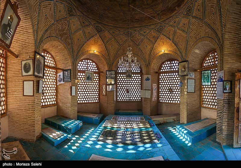 ستارگان مدفون در تخت فولاد| روایت گریه‌های آیت‌الله عالم نجف آبادی در اثنای درس