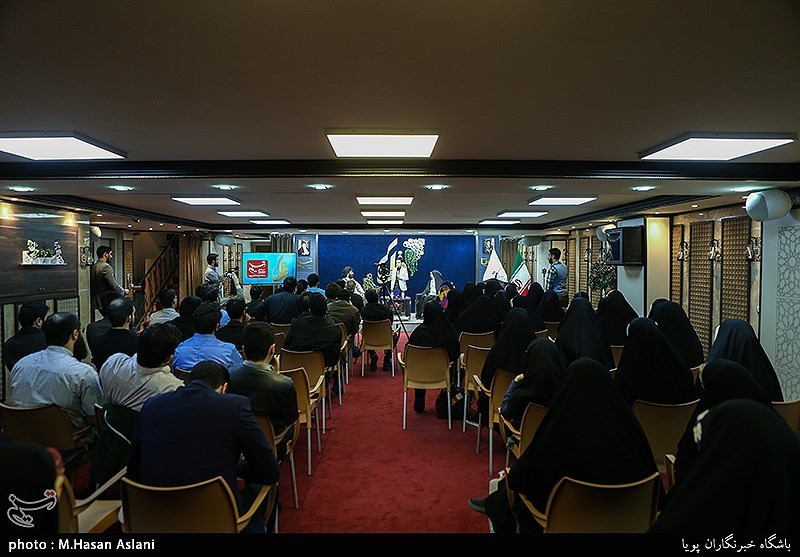 پانزدهمین محفل شعر قرار با حضور صابر خراسانی و فضه سادات حسینی