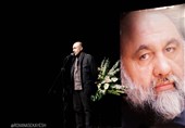 نکوداشت یاد لوون هفتوان در سالن اولین اجرای تئاترش