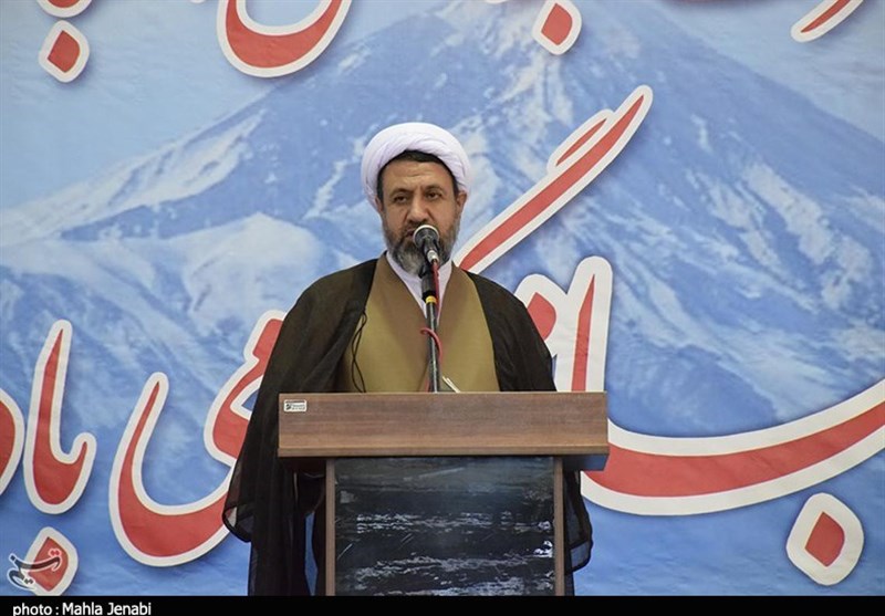 امام جمعه کرمان: وظیفه دستگاه‌های فرهنگی و هنری بسترسازی برای ظهور استعدادهای هنری است
