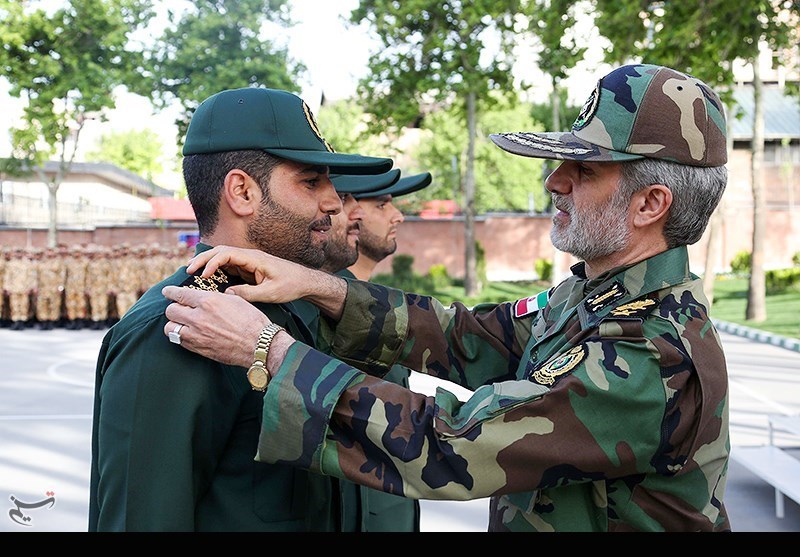 مراسم اعطای درجه توسط وزیر محترم دفاع در صبحگاه وزارت دفاع