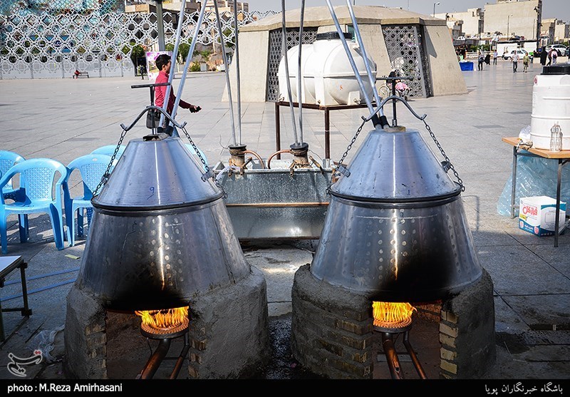طرح جمع آوری گلاب شستشوی حرم امام حسین(ع)