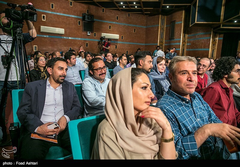 دومین دوره اهدای نشان عکس مطبوعاتی سال