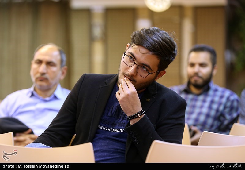 محمدحسین آبایی کارگردان مستند سینمایی «ایستگاه چهلم»