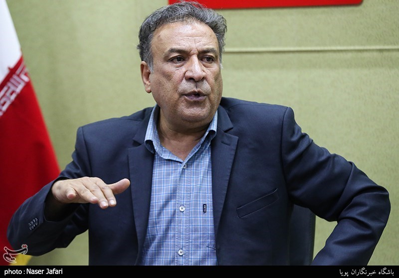 گفت و گو با عبدالرضا اکبری  بازیگر نقش امام خمینی(ره)