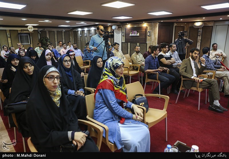 هجدهمین محفل شعر قرار
