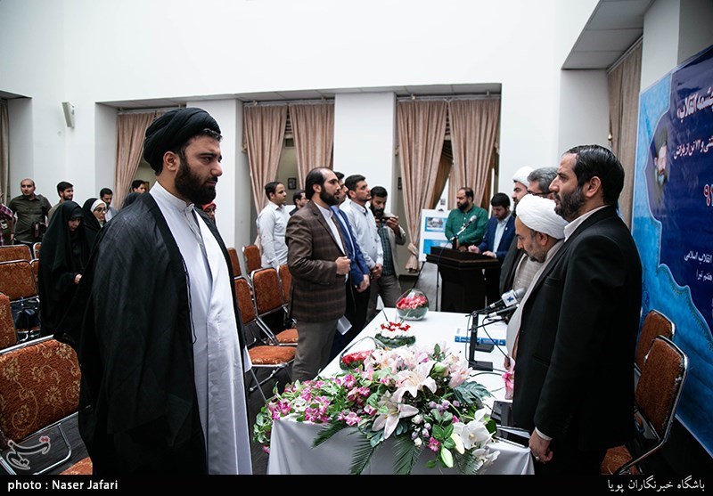 نشست خبری سرچشمه انقلاب