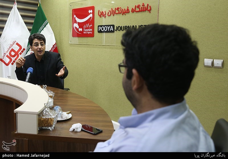 گفت و گو با کریم خودسیانی مجری برنامه های تلویزیونی