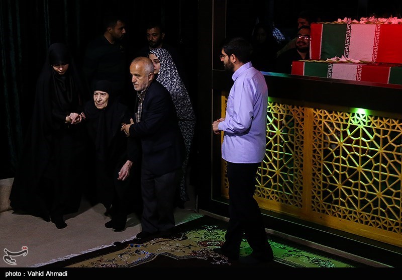 مراسم وداع با پیکر شهید تازه تفحص شده دفاع مقدس محمد عمویی