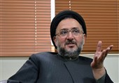 ابطحی خطاب به فائزه هاشمی: باور کنید وضع معیشت مردم مثل خاندان هاشمی نیست!
