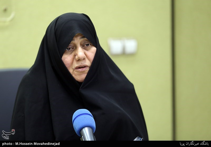 فرشته روح افزا  عضو شورای عالی انقلاب فرهنگی در نشست آسیب شناسی حوزه زنان و خانواده
