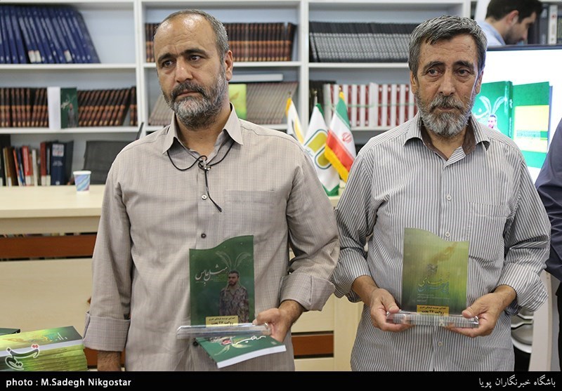 آیین رونمایی از کتاب های(مثل عابس) زندگی نامه داستانی شهید حمید حاج ملاحسین وکتاب( تمنای بی خزان)  