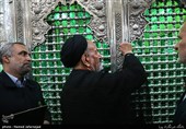 غبار روبی ضریح مطهر حضرت عبدالعظیم حسنی (ع)