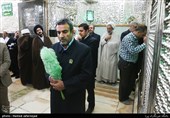 غبار روبی ضریح مطهر حضرت عبدالعظیم حسنی (ع)
