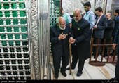 غبار روبی ضریح مطهر حضرت عبدالعظیم حسنی (ع)