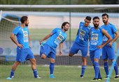 صدور کارت بازی برای مهاجم استقلال