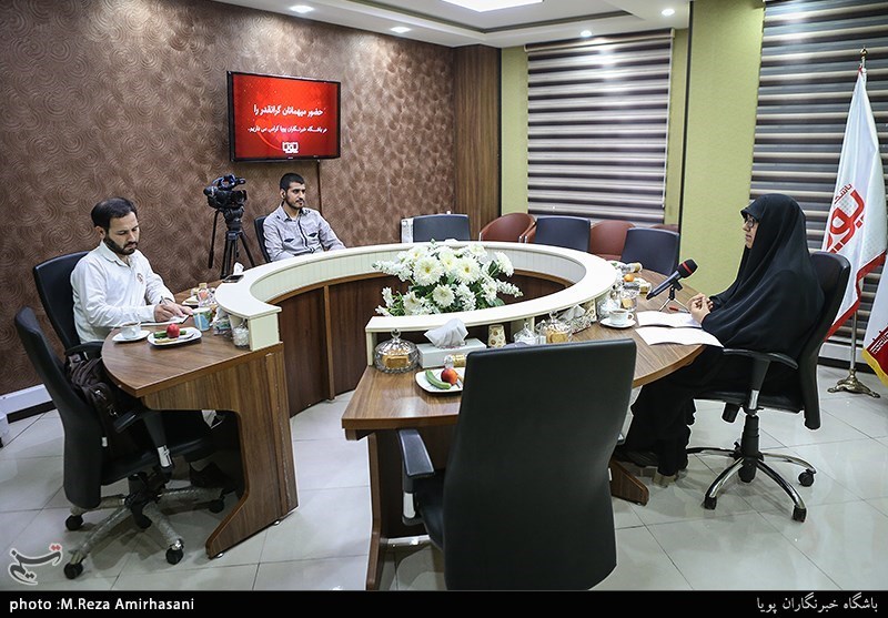 خطیب زاده مدیرفضای مجازی سازمان بسیج جامعه زنان کشور