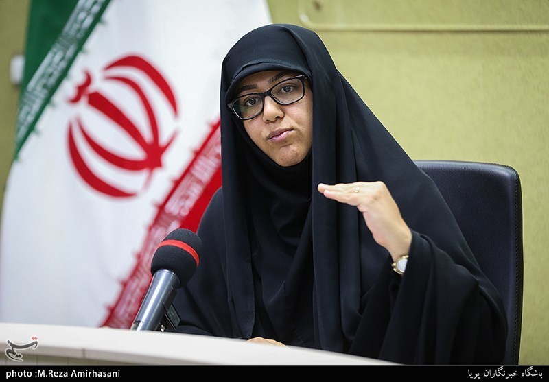 خطیب زاده مدیرفضای مجازی سازمان بسیج جامعه زنان کشور