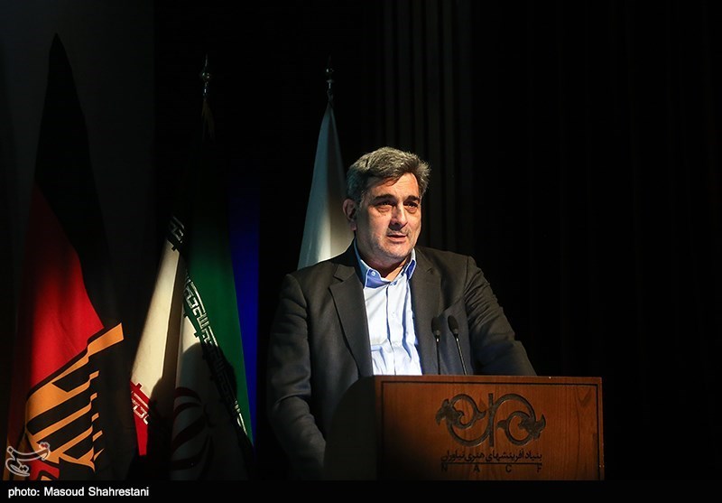 افتتاح نمایشگاه طراحی با گفت و شنود