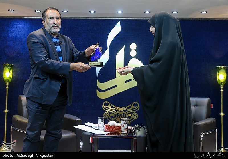 بیست و یکمین محفل شعر قرار