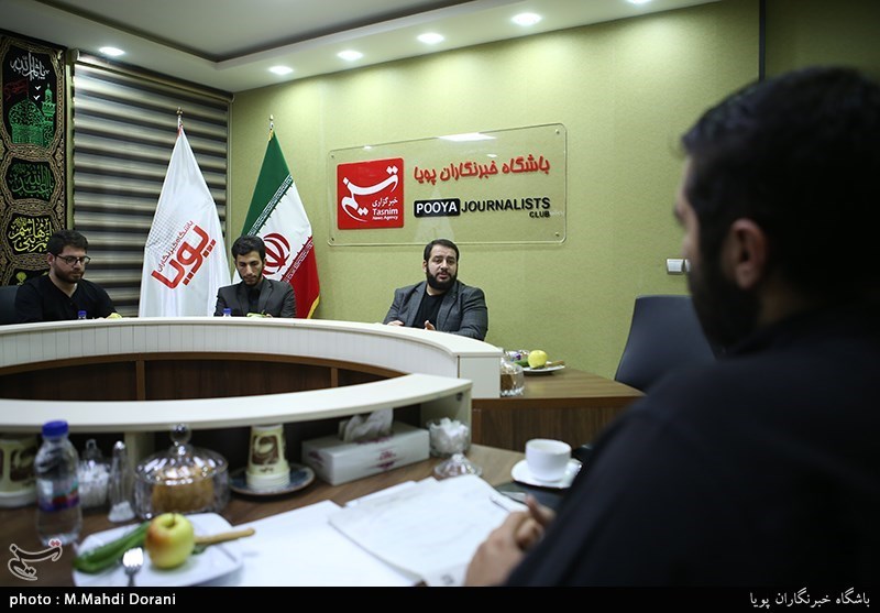 میزگرد شاعران آئینی